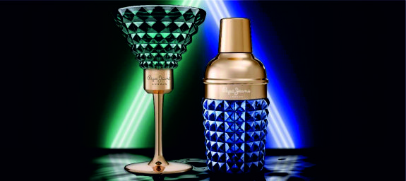 Картинка к статье: At the TFWA 2019 exhibition, Pepe Jeans presented two For Him & For Her fragrances. Review from Sunday21.